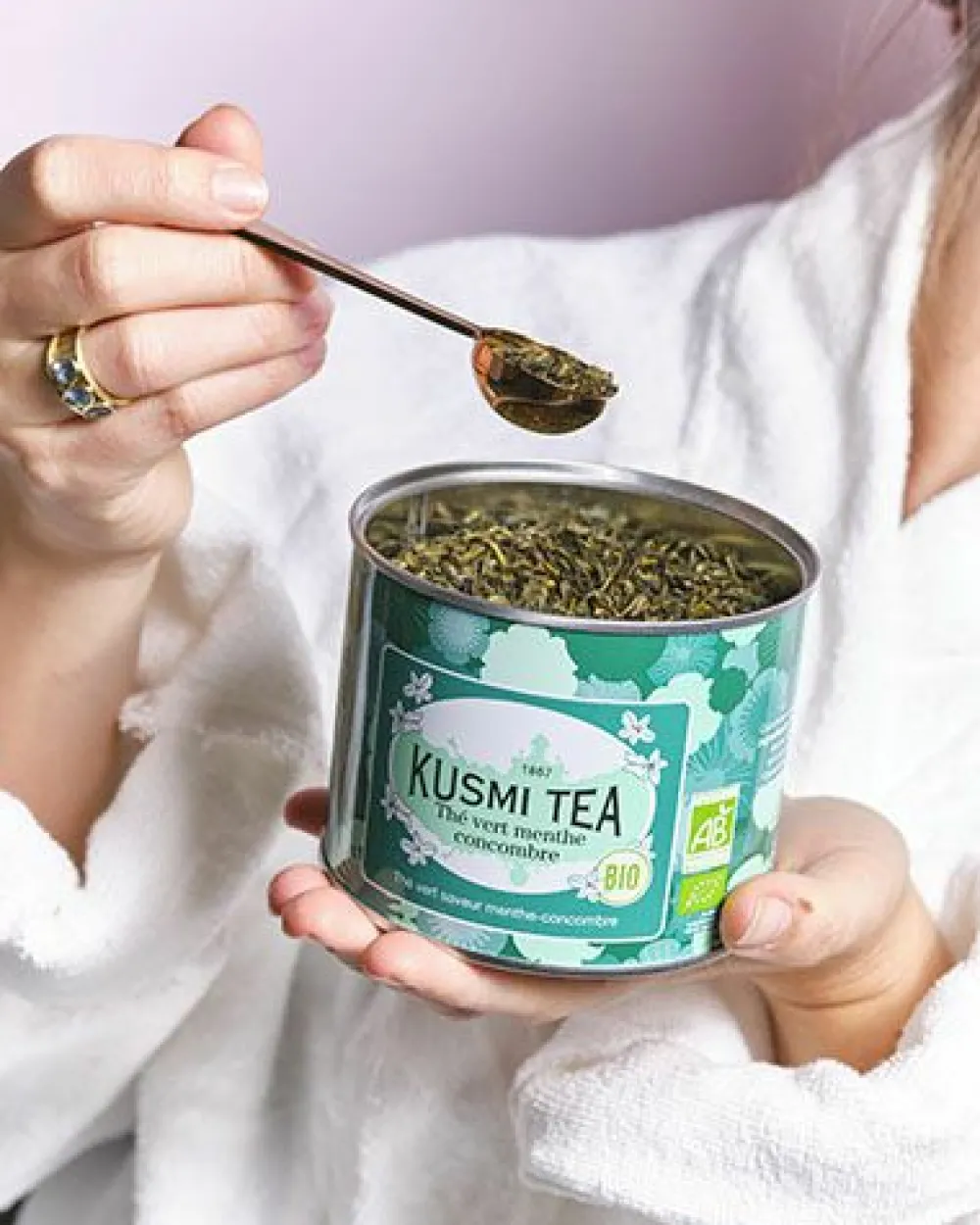 grntee_mit_minze_und_gurke_bio_grner_tee_minze_gurke_2.webp Kusmi Tea Grüntee mit Minze und Gurke bio Grüner Tee, Minze, Gurke Discount